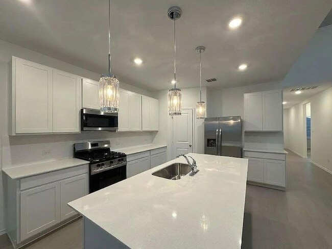 Building Photo - 17704 Sage Thrasher Dr
