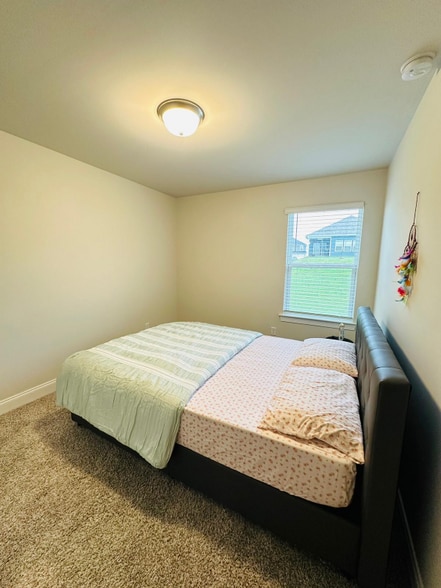 Building Photo - 276 Netherlands Blvd