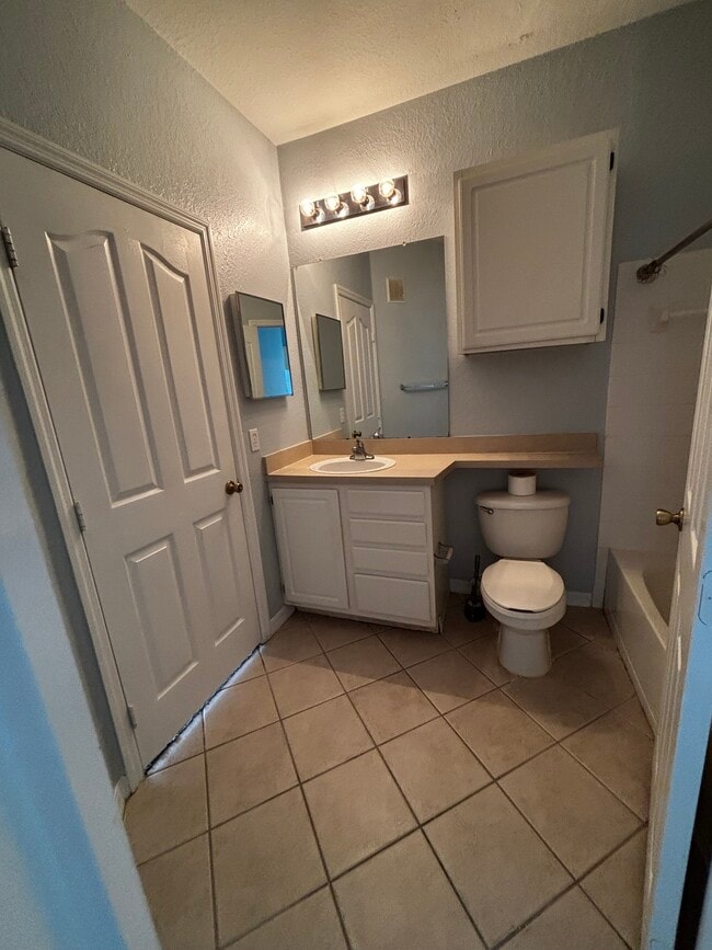 Building Photo - 2729 Maitland Crossing Way #208