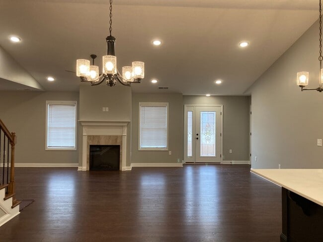 Building Photo - 116 Legacy Ct