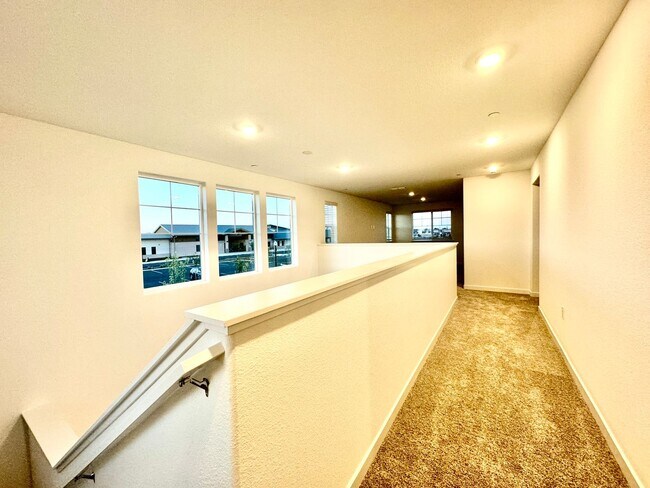 Building Photo - 243 Dock Cir