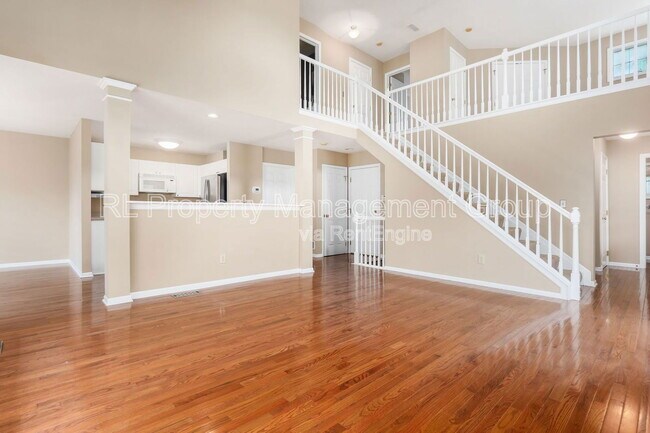Building Photo - 484 Serenity Dr