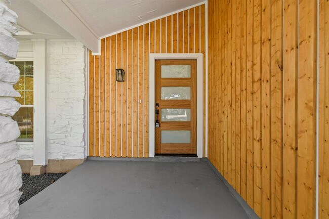 Building Photo - 11209 Amethyst Trail
