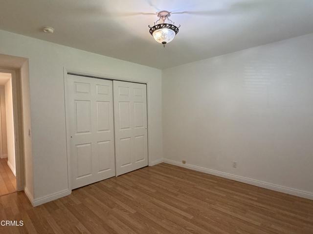 Building Photo - 868 Fairview Ave