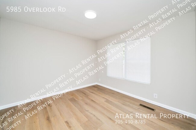 Building Photo - 5985 Overlook Rd