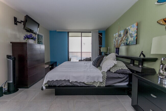 Building Photo - 400 Ocean Trail Way