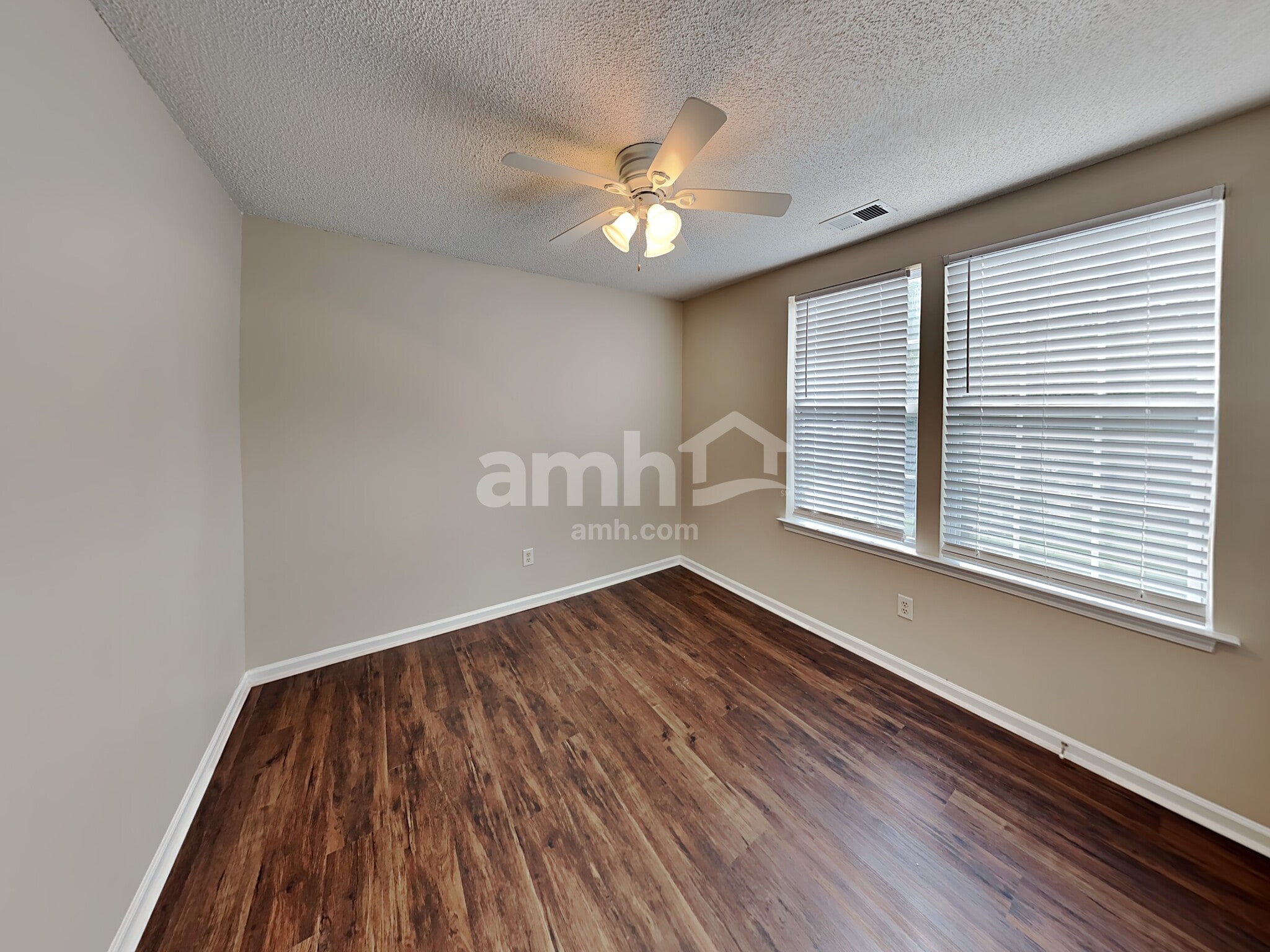 Building Photo - 14821 Ashlight Dr