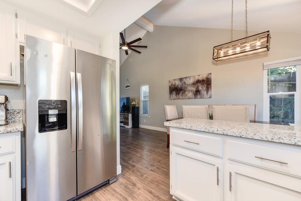 Building Photo - 8313 Crossoak Way