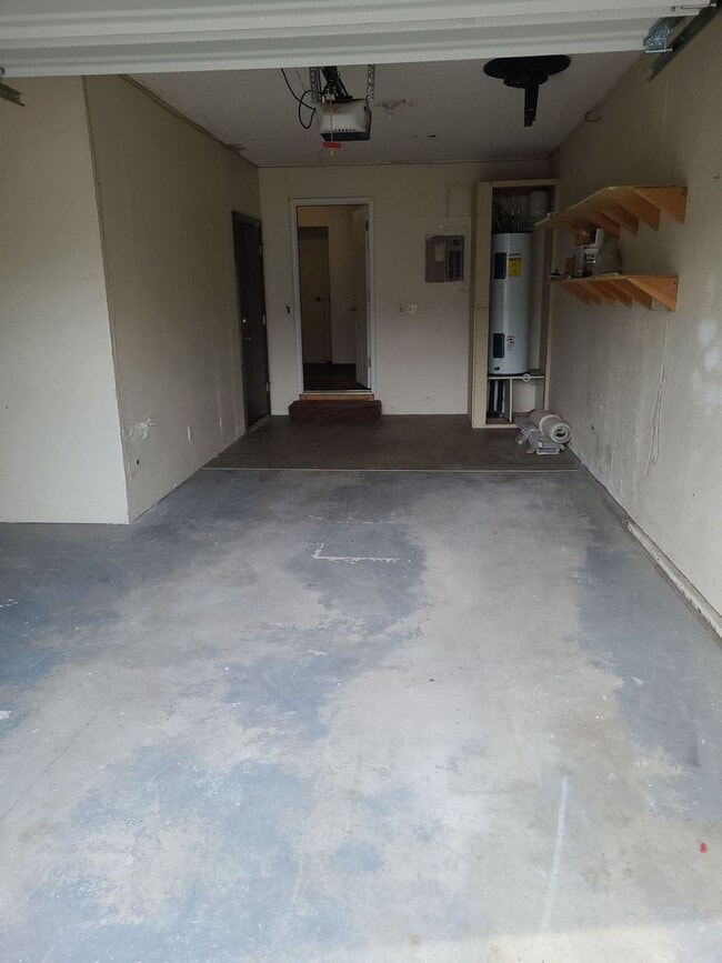 Building Photo - House with Bonus Room & Garage