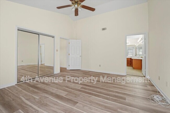 Building Photo - 500 Padens Chase Ct