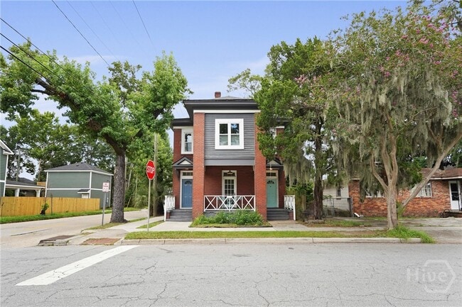 Building Photo - 902 E Bolton St