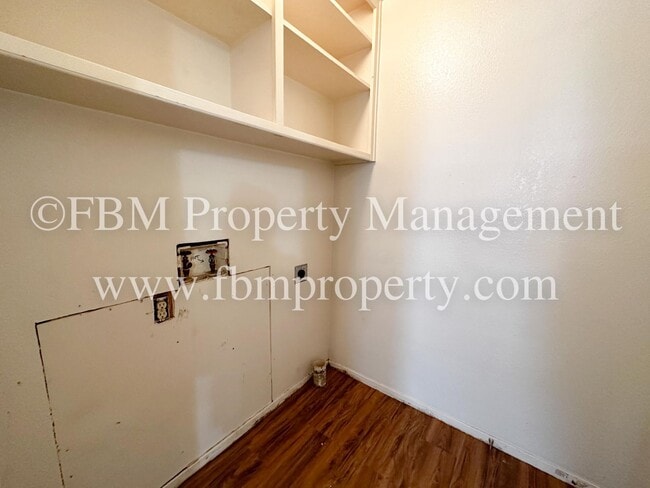 Building Photo - 107 Ave B