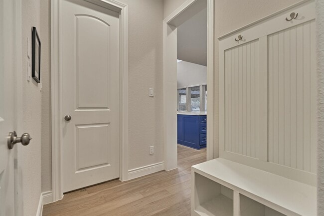 Building Photo - 15230 Tree Swallow Ct