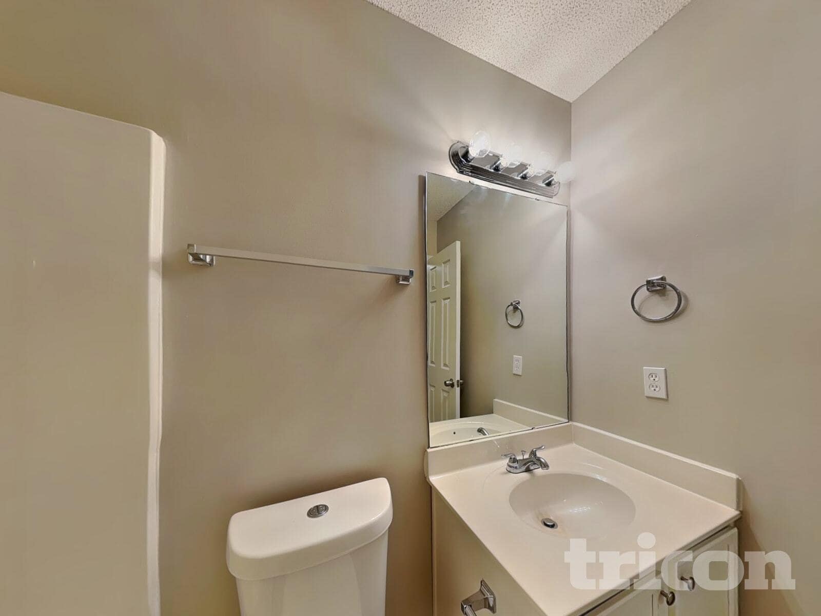 Building Photo - 4932 Aldersbrook Dr