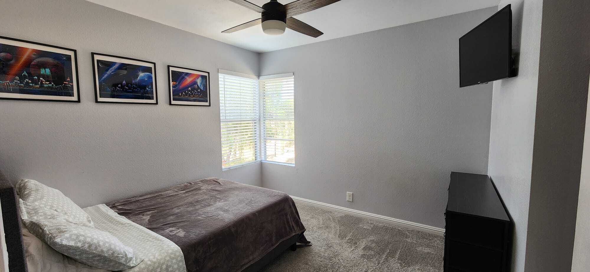 Building Photo - 2091 Manzana Way