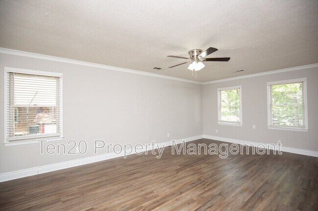 Building Photo - 6820 Panstone Dr