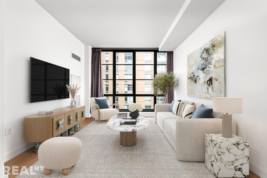Building Photo - 261 W 25th St