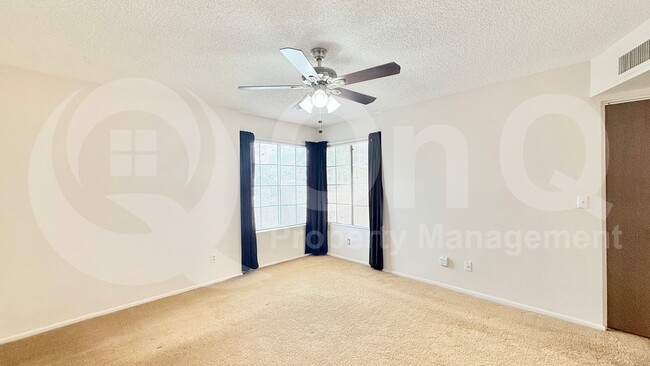 Building Photo - 1055 N Recker Rd