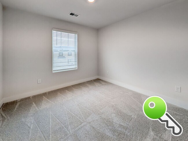 Building Photo - Beautiful 3 Bed / 2.5 Bath Home with Garage in Simpsonville