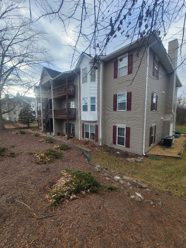 Building Photo - 114 Timberlake Terrace