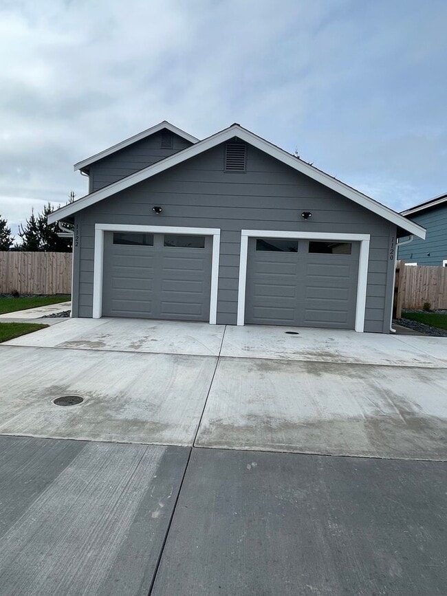 Primary Photo - 1122 Chelsea Wy