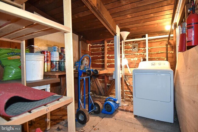 Building Photo - 3415 Gallows Rd