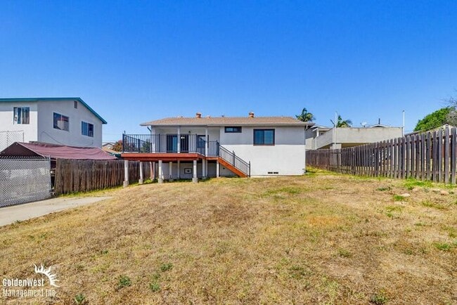 Building Photo - Lovely 3Bdm 2Ba Home with Spacious Outdoor Raised Deck in Lemon Grove!