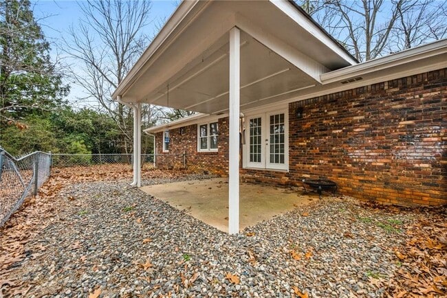 Building Photo - 45 Chaffin Rd