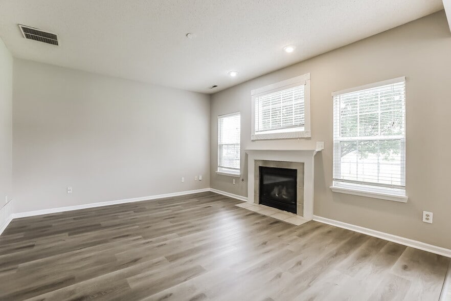 Building Photo - 8010 Whitaker Valley Blvd
