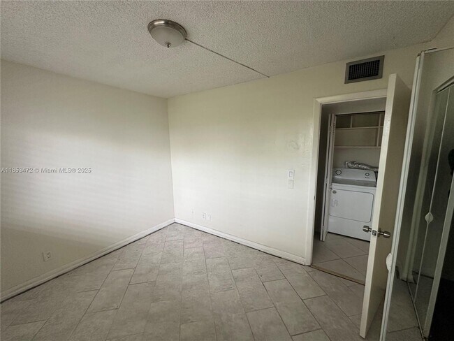 Building Photo - 8710 N Sherman Cir