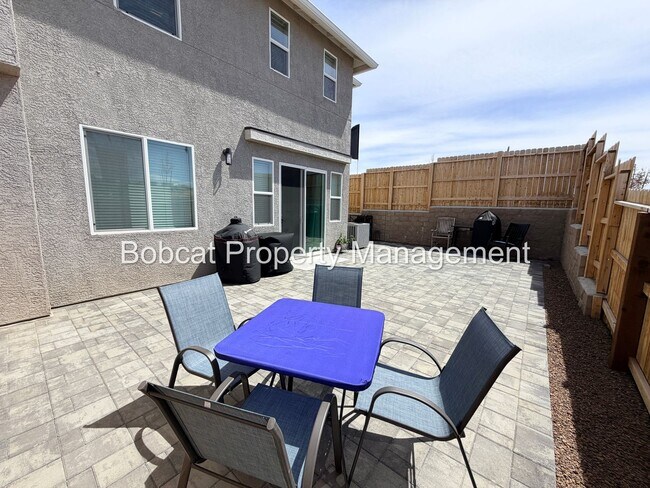 Building Photo - Stylish Corner Lot Townhome with No Rear Neighbors