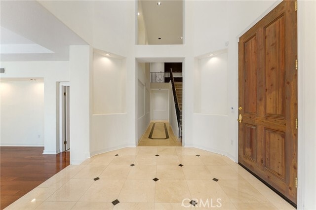 Building Photo - 2528 N San Miguel Dr