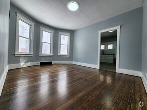 Building Photo - 121-123 Ridgeway Street