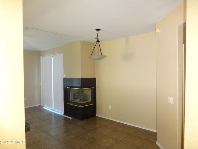 Building Photo - 2929 W Yorkshire Dr