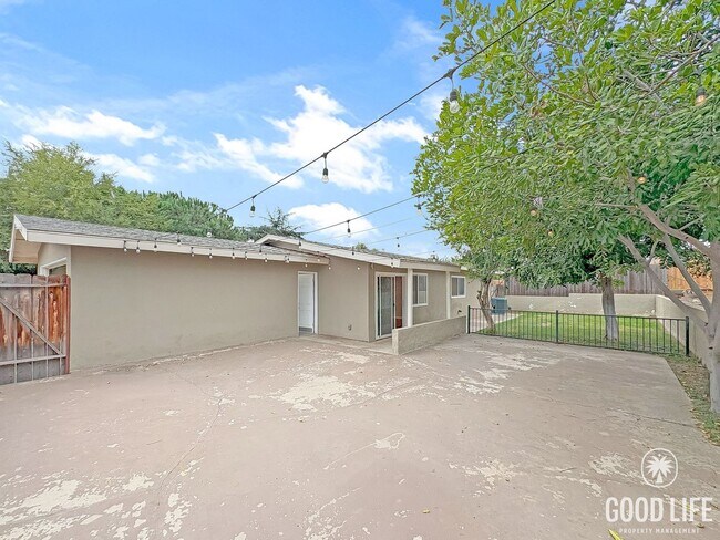 Building Photo - Great 3B/2BA House in San Marcos!