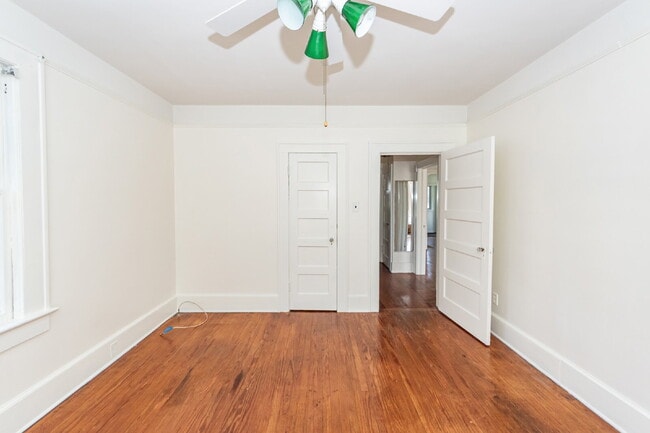 Building Photo - 25 8th Ave