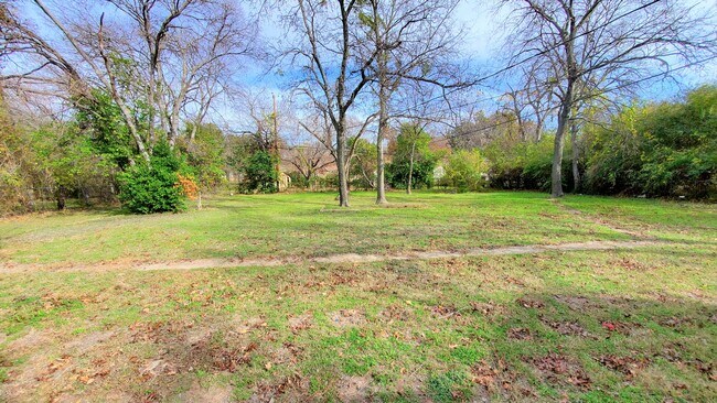 Building Photo - 4813 Old Mansfield Rd