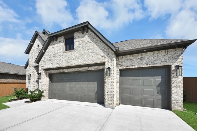 Building Photo - 2995 Tantara Dr