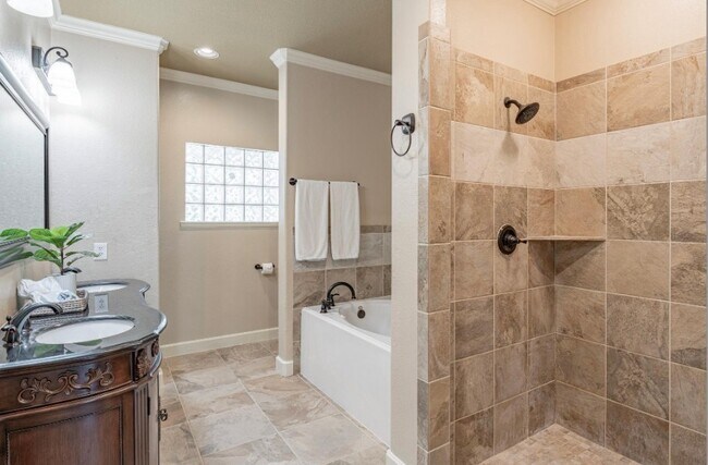 Building Photo - 11955 Silver Leaf Ct