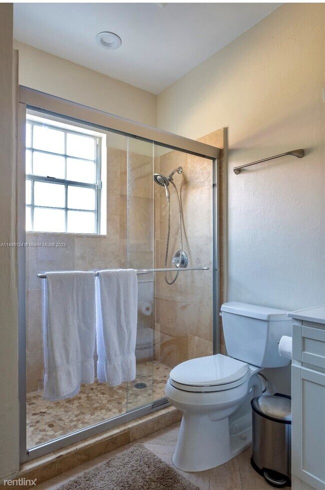 Building Photo - 3 br, 3 bath House - 361 SW 20th Rd