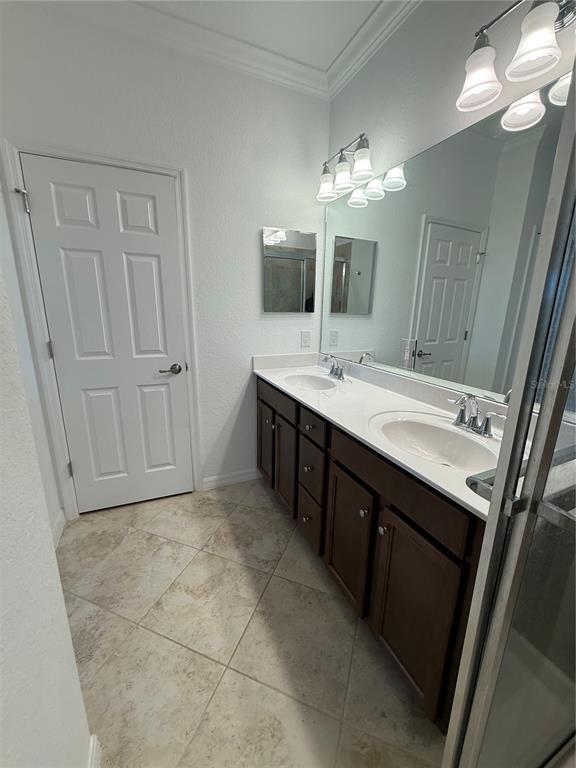 Building Photo - 20460 Lagente Cir