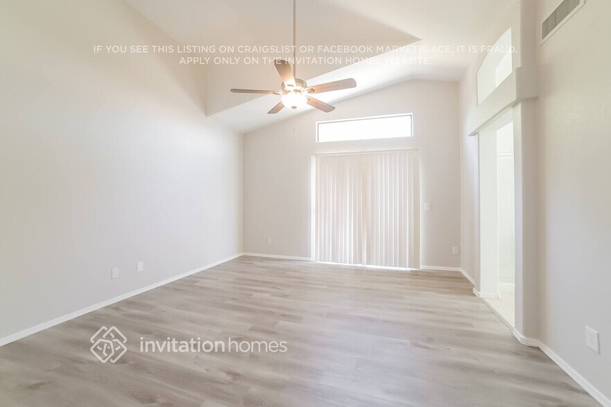 Building Photo - 5426 W Bluefield Ave