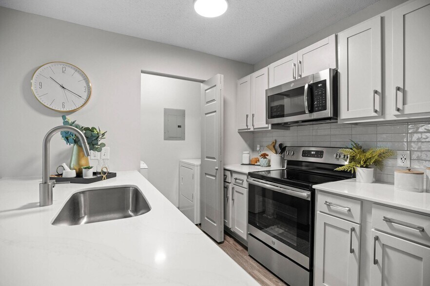 Building Photo - Audubon Parc