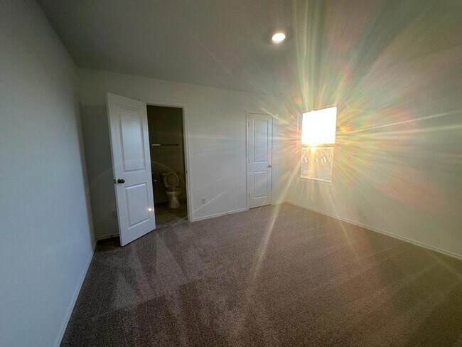 Building Photo - 336 Canley Lp