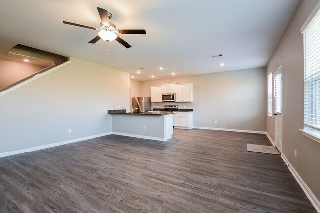 Building Photo - 26112 Hals Dr