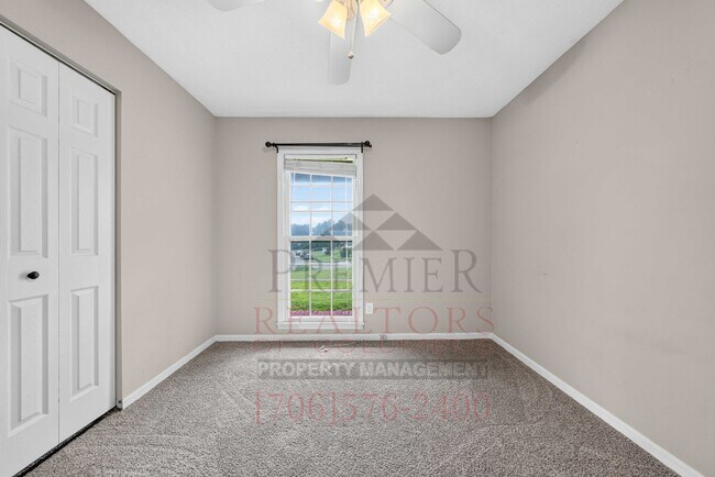 Building Photo - 4008 Penrod Dr
