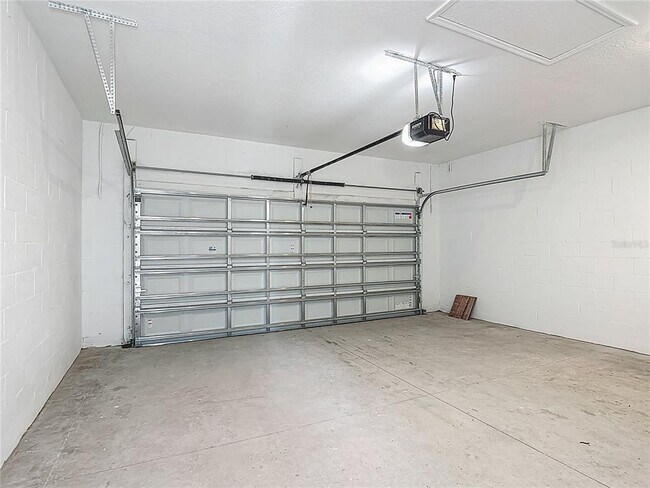 Building Photo - 1832 Bright Sky Dr