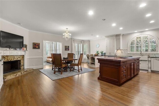 Building Photo - 415 Lyerly Pointe