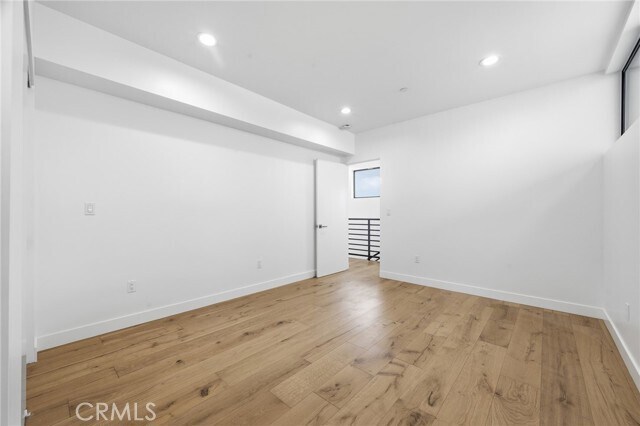 Building Photo - 6565 Pickwick St