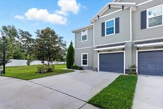 Building Photo - 10971 Quickwater Ct